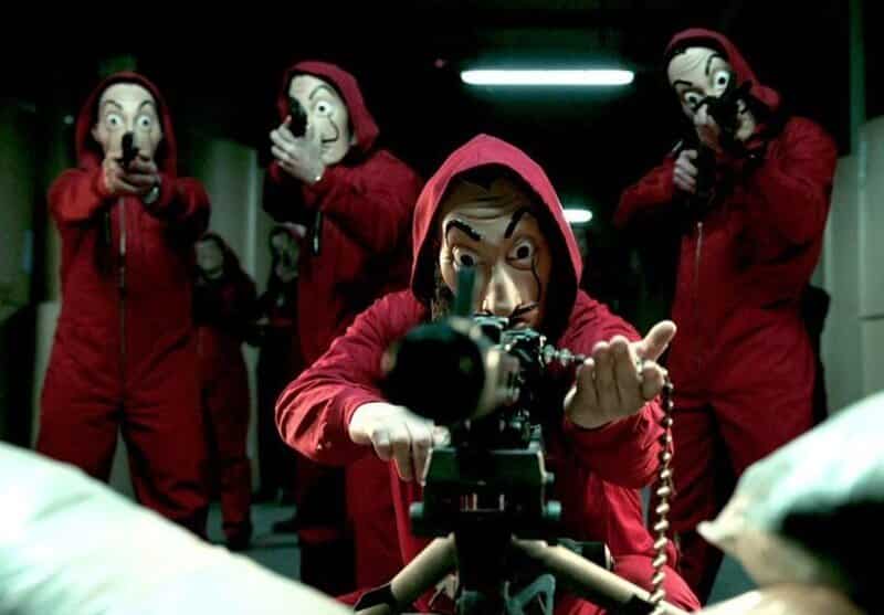 چرا در ایران سریال هایی مانند «سرقت پول» و «فرار از زندان» ساخته نمی‌شود؟