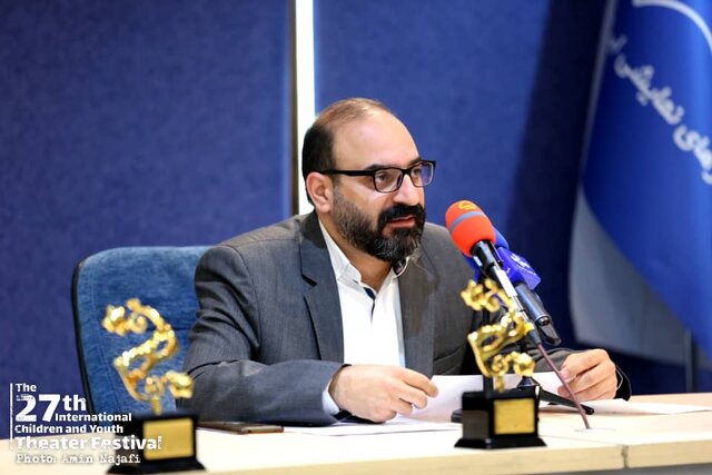  مشهدی عباس دبیر جشنواره تئاتر کودک و نوجوان شد