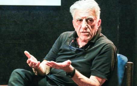 رضا کیانیان از مانع‌تراشی‌ها برای سینماگران می‌گوید/ مصیبتِ بیگانگی با هنر