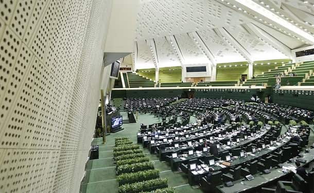 مجلس کجای دعوای تنظیم‌گری محتوای فضای مجازی است؟