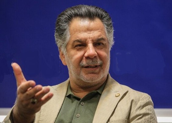 حسین فرح‌بخش: باید تمام ۸۰۰ زن امضا کننده بیانیه زنان سینماگر را شلاق زد 