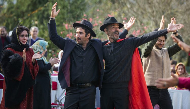  نقد دبورا یانگ، منتقد آمریکایی نشریه هالیوود ریپورتر، بر فیلم «تی تی»/ پایان جهان نزدیک است!