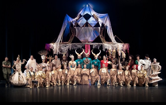 «دیو و دلبر» یک هفته تمدید شد