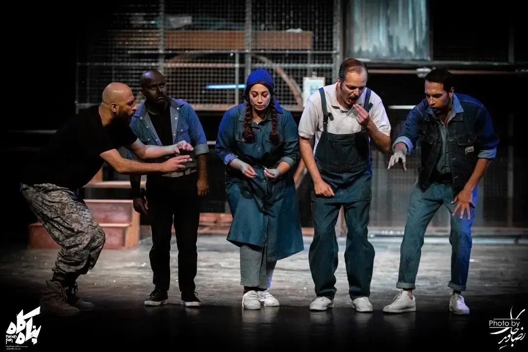 گزارش تصویری- نمایش «پناه کاه»» به کارگردانی فرید قادرپناه