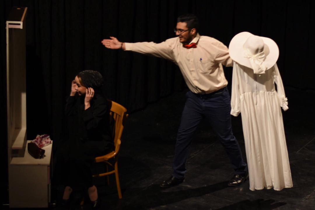 گزارش تصویری- نمایش «کروات زیبا» به کارگردانی زهرا کتیرایی