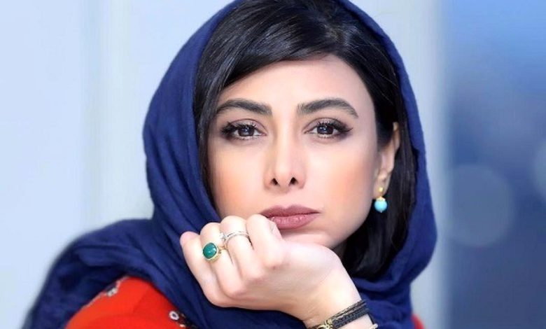 ممنوع‌الخروجی از پیش به آزاده صمدی اطلاع داده شده بود