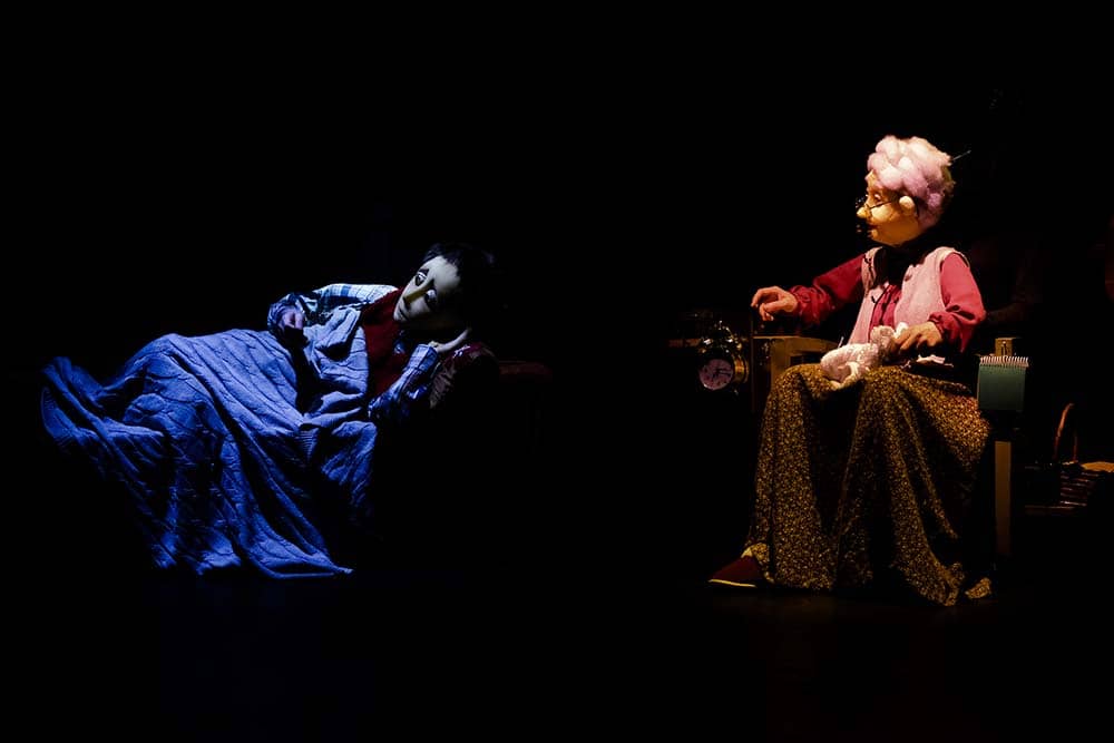 نگاهی به نمایش عروسکی «مامان»؛ متن و اجرای الهام سلج محمودی در باب مادرانگی و كهنسالی