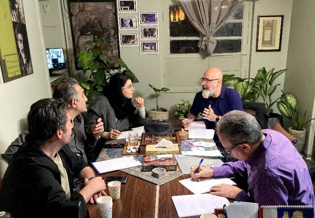 انتخاب ۷ نمایش برای رقابت  انتخاب ۷ نمایش برای رقابت