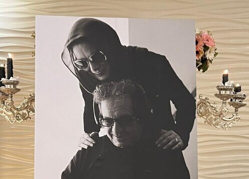 تصاویری از مراسم چهلم داریوش مهرجویی و وحیده محمدی فر