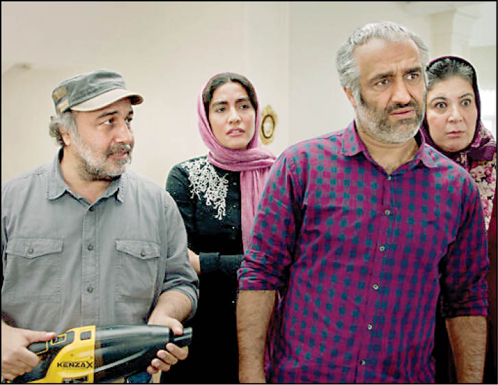 نگاهی به فیلم «ویلای ساحلی» اثر کیانوش عیاری؛ کمدی انتقادی عامه‌پسند