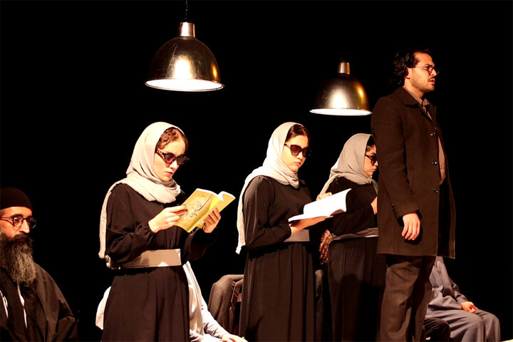 ۲۴ اجرا در چهارمین روز جشنواره تئاتر فجر