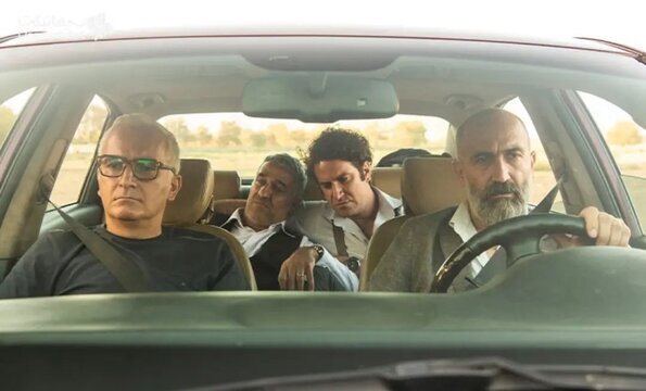 «صبحانه با زرافه‌ها» و «تمساح خونی» چقدر فروختند؟