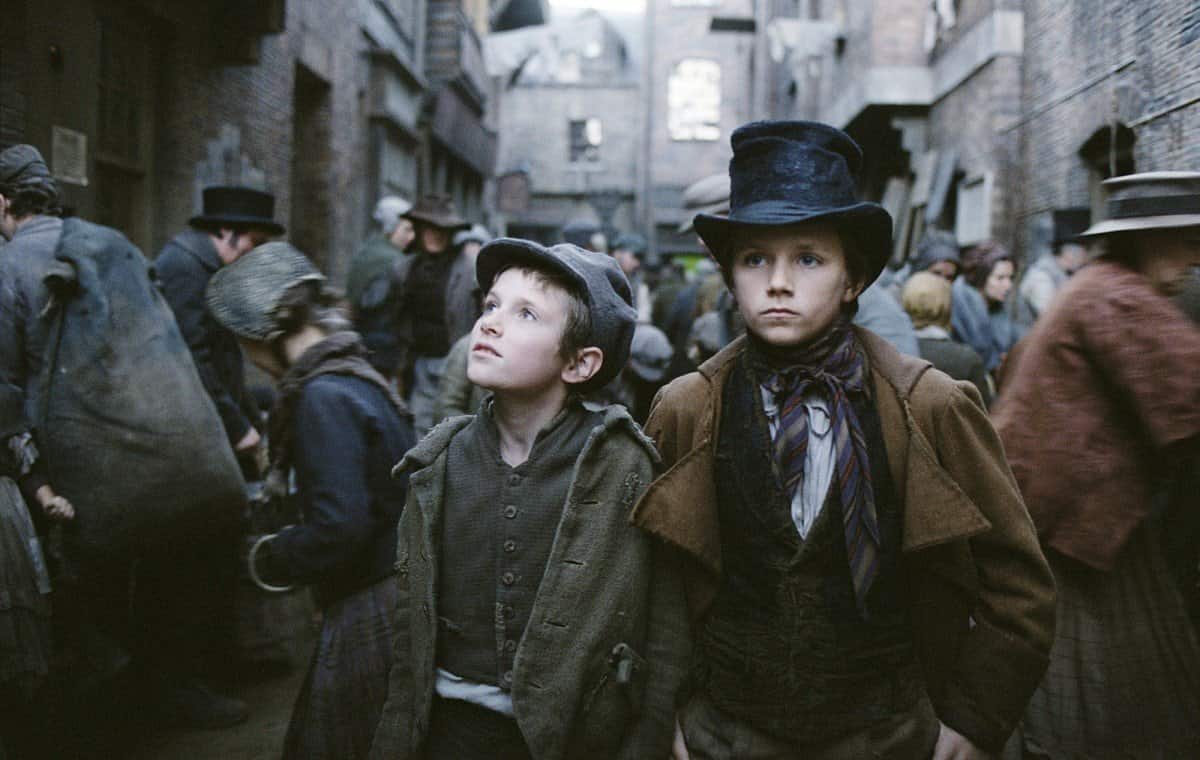 معرفی ۲۰ اقتباس سینمایی برتر از آثار چارلز دیکنز