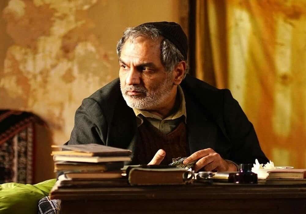 سکانس از مهران مدیری در فیلم تابستان همان سال