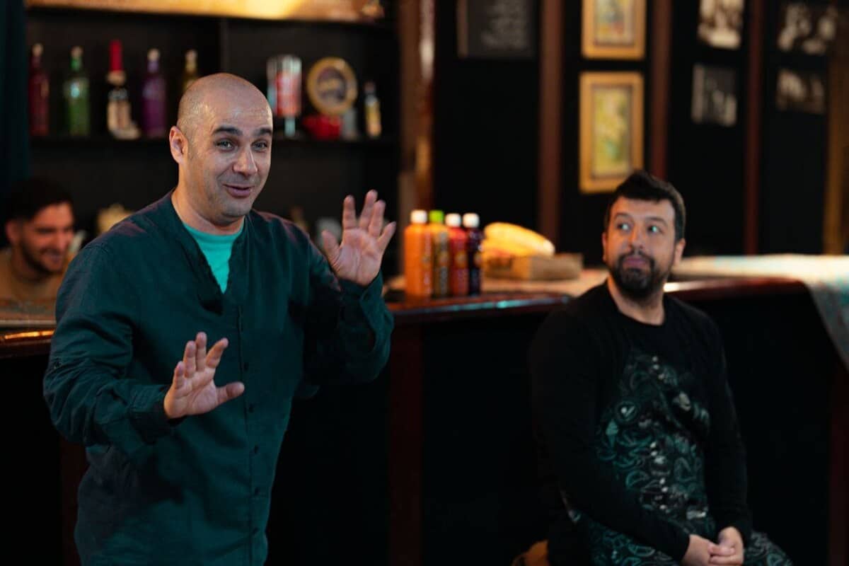 «خبرنگار بی خبر» به تئاتر شهر رسید