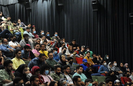 گیشه همچنان در دستان سینمای کمدی است/ ۳۸ میلیارد در ۷ روز