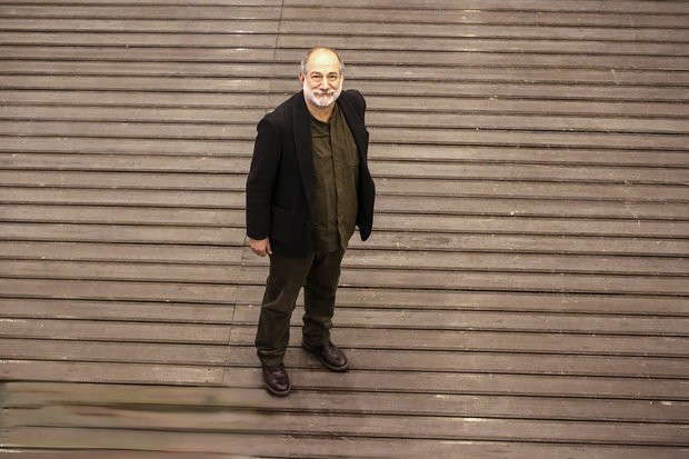 به احترام آتیلا پسیانی موبایل‌ها خاموش!/ مردی که پای حرفش ایستاد