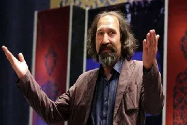  ظاهر طبیعی و آزادانه‌ میان خانم‌ها و آقایان در سریالِ سلمان فارسی 