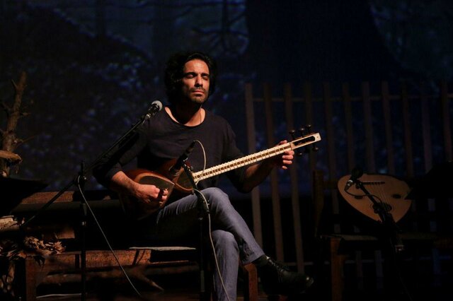  علی قمصری در کاشان اجرا کرد