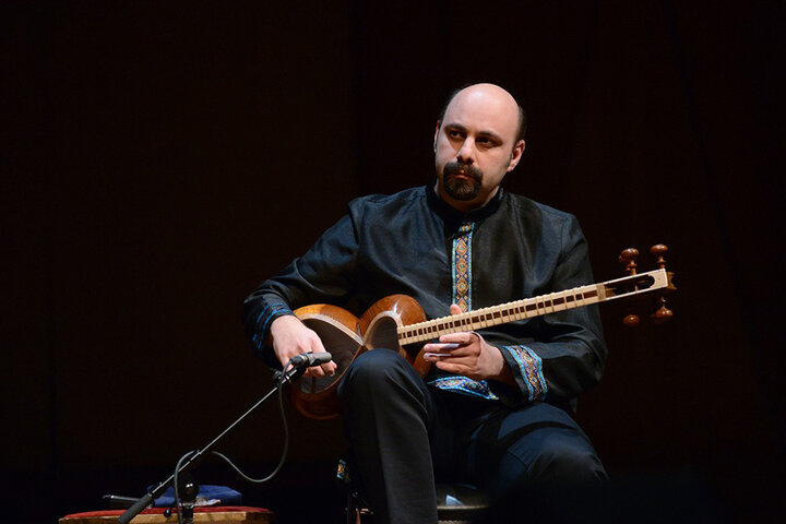 «درویشانه» و «فروتنانه» منتشر شدند