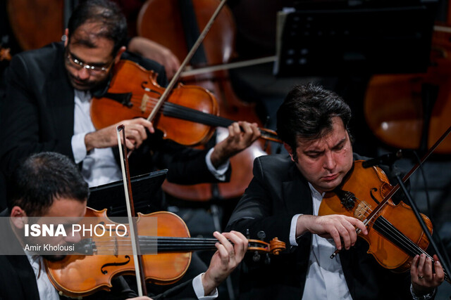  فرهاد فخرالدینی سر تمرین ارکستر ملی حاضر شد
