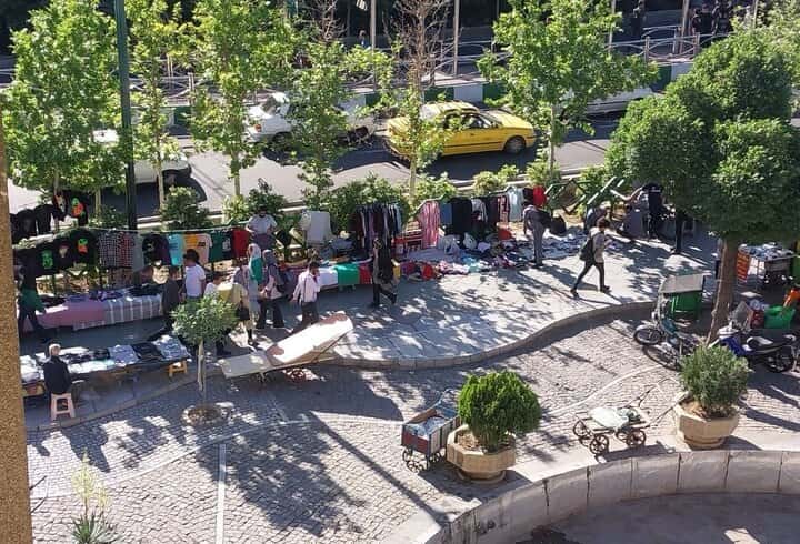 انتقال دستفروشان تئاتر شهر به زمینهای معرفی شده توسط شهرداری انتقال دستفروشان تئاتر شهر به زمینهای معرفی شده توسط شهرداری
