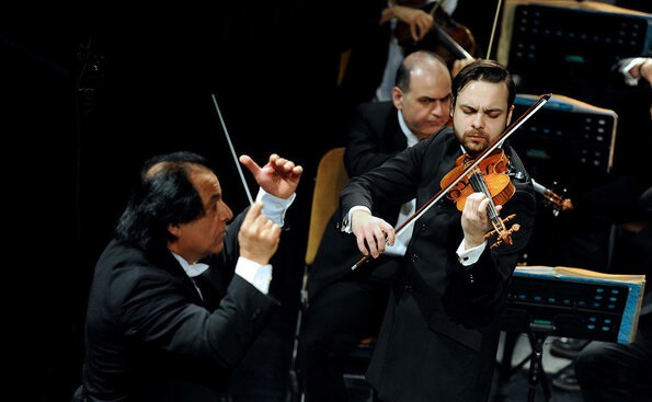 دعوت پنج ارکستر سمفونیک کشور چین از علی رهبری