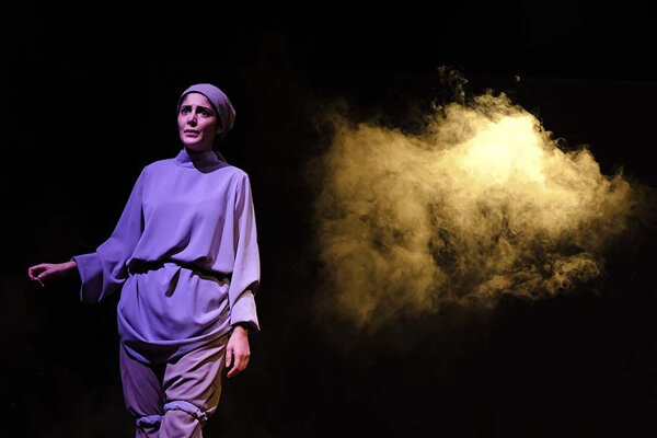 جذب مخاطب به تئاتر سخت شده است / «نقطه ویرگول» در مرز واقعیت و رویا