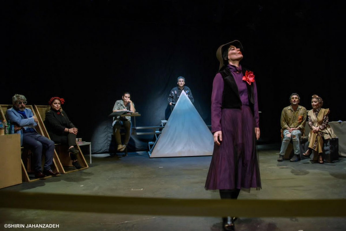 گزارش تصویری- نمایش «بی صورت فلکی» به کارگردانی مریم باقری
