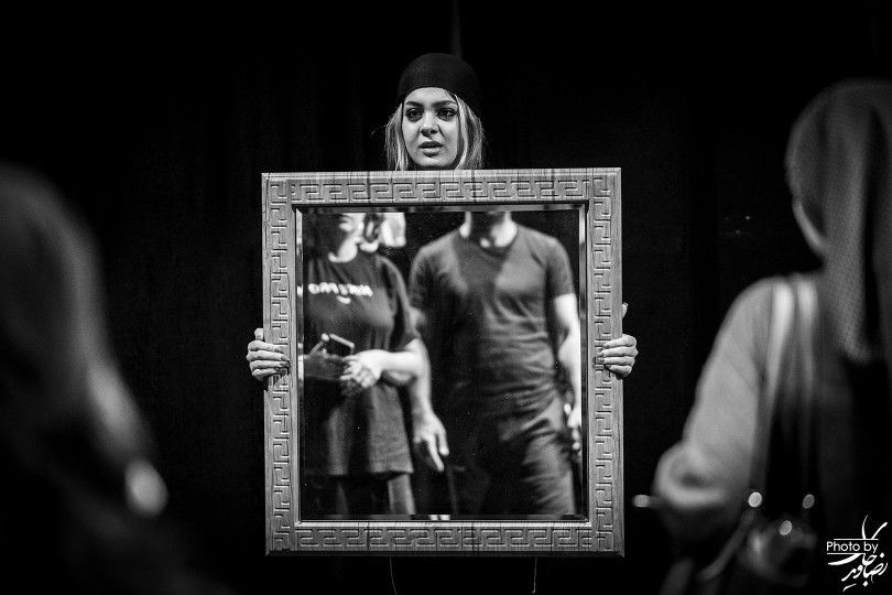 گزارش تصویری- نمایش «تاریکخانه» به کارگردانی حسن ‌حسامی