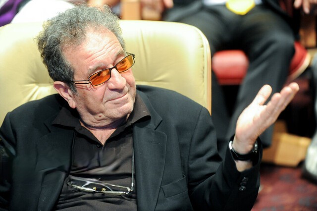 احضار مدیران «اعتماد» و «فراز» در رابطه با اخبار مربوط به داریوش مهرجویی