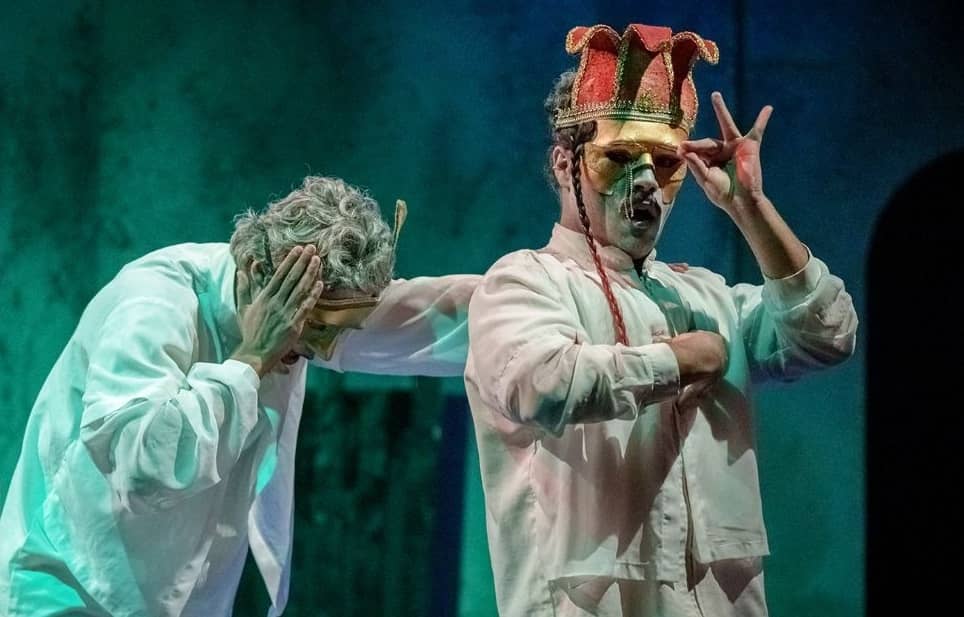 نقد نمایش‌ «آنتیگون» به‌ کارگردانی‌ محمدرضا آگاه ؛ درام‌های ثانویه‌