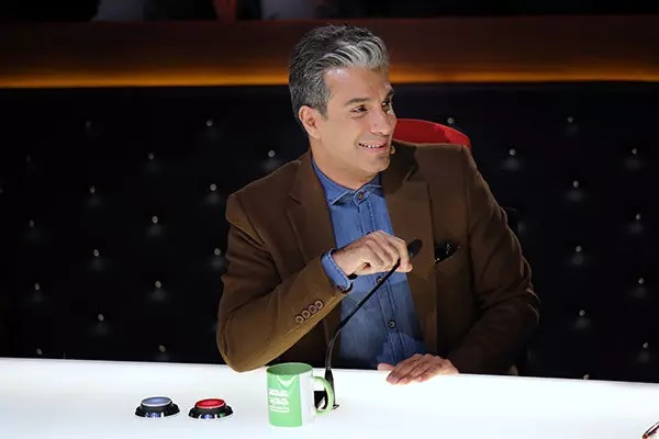  آریا عظیمی‌نژاد مجری تلویزیون شد 