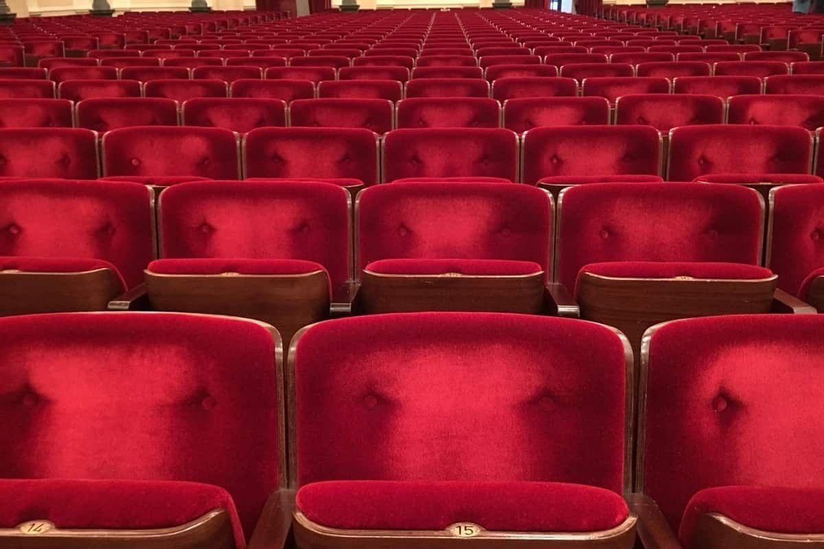 ۲۴۳ فیلم سینمایی در صف انتظار اکران