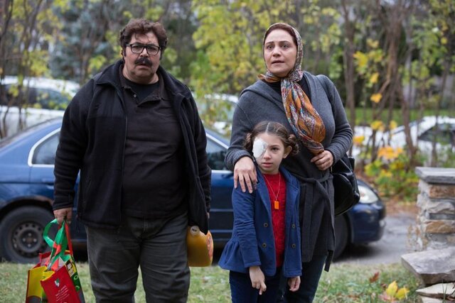  آغاز اکران «ستاره بازی» با بازی فرهاد اصلانی و شبنم مقدمی