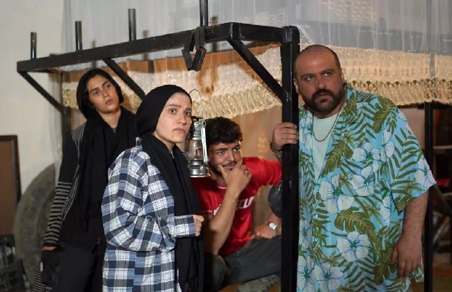 زنانی که حرفه‌شان «گدایی» است!/ «مانکن» به تولید رسید