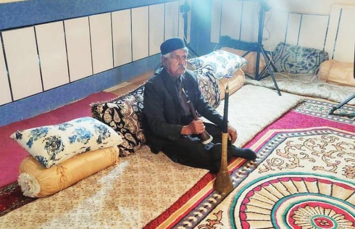 اغلب هنرمندان موسیقی نواحی در فقر و بیماری روزگار می‌گذرانند؛ خون شد دلم ز درد و به درمان نمی‌رسد٭ 