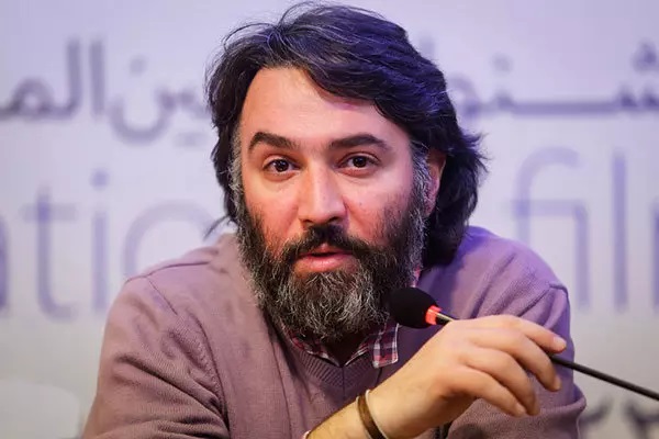 ایسفا در حال خدمت به سینماست/ توقیف جایزه ایسفا دور از انتظار بود