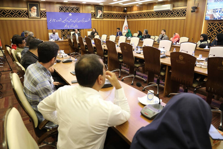 بازیگران تئاتر با رئیس سیمافیلم دیدار کردند