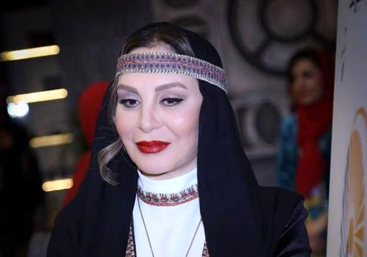  درباره تخریب افسانه بایگان از سوی یک روزنامه ارگانی 