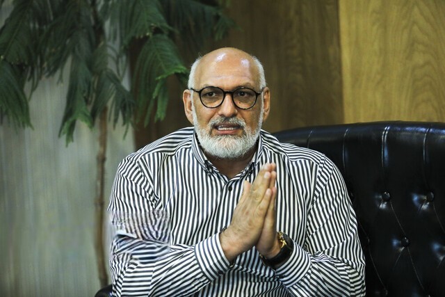 مدیر تئاترشهر: هنرمندان بابت ممنوع الفعالیتی پیش‌داوری نکنند