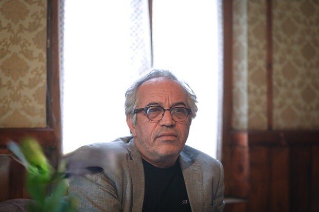 حساسیت دوستان کاتولیک‌تر از پاپ روی «غریب»/ ما می‌دانیم درد کجاست