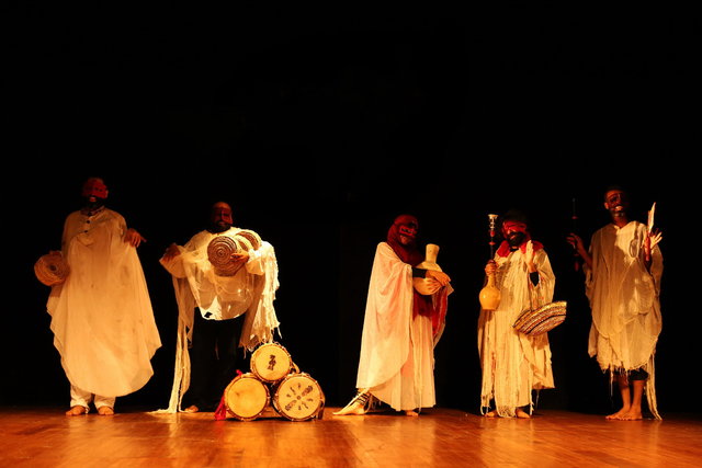  تشنج تماشاگر، اجرا را متوقف کرد