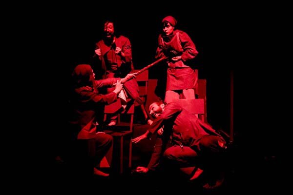 مرور کابوس‌ها و خاطرات یک بازنده/ با «چخفته» قبل از مرگ را ببینید