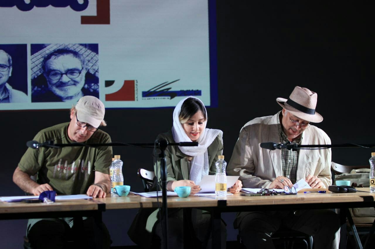 برای ما ترجمه‌ یک نمایشنامه با هدف اجرا انجام می‌شود 