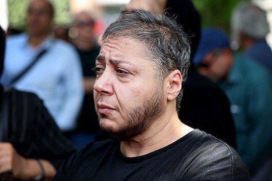 مازیار لرستانی «در انتظار گودو» را به صحنه می‌‌آورد