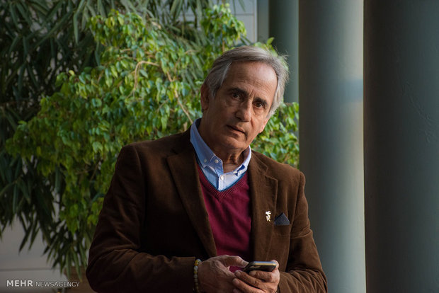 مجید مظفری وارد «بنگاه تئاترال» شد/ پیشکسوتان تئاتر در کنار هم