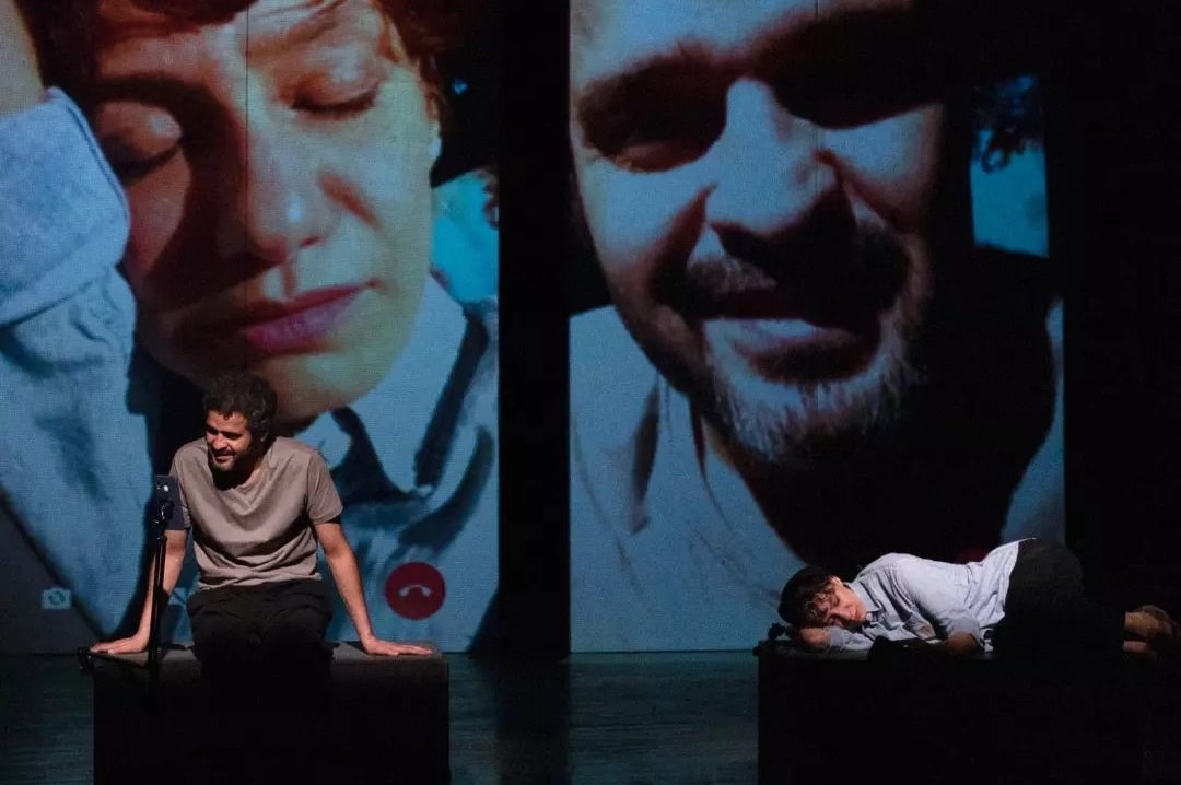 درباره نمایش «لحظه ها و همیشه» کاری از كمال هاشمی؛ اما می‌خواست زنده بماند...