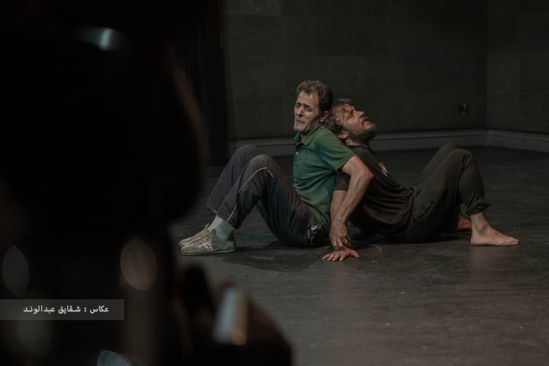 معرفی بازیگران نمایش «در انتظار گودو» مازیار لرستانی/ افسر اسدی به گروه بازیگران نمایش پیوست