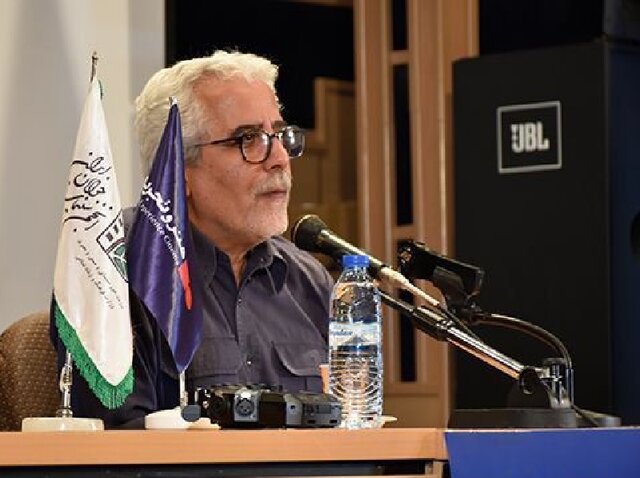 کار فیلمساز تجربی توجه به قضاوت‌های دیگران نیست